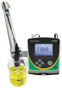 pH/mV/°C meter, bench, Eutech pH 700